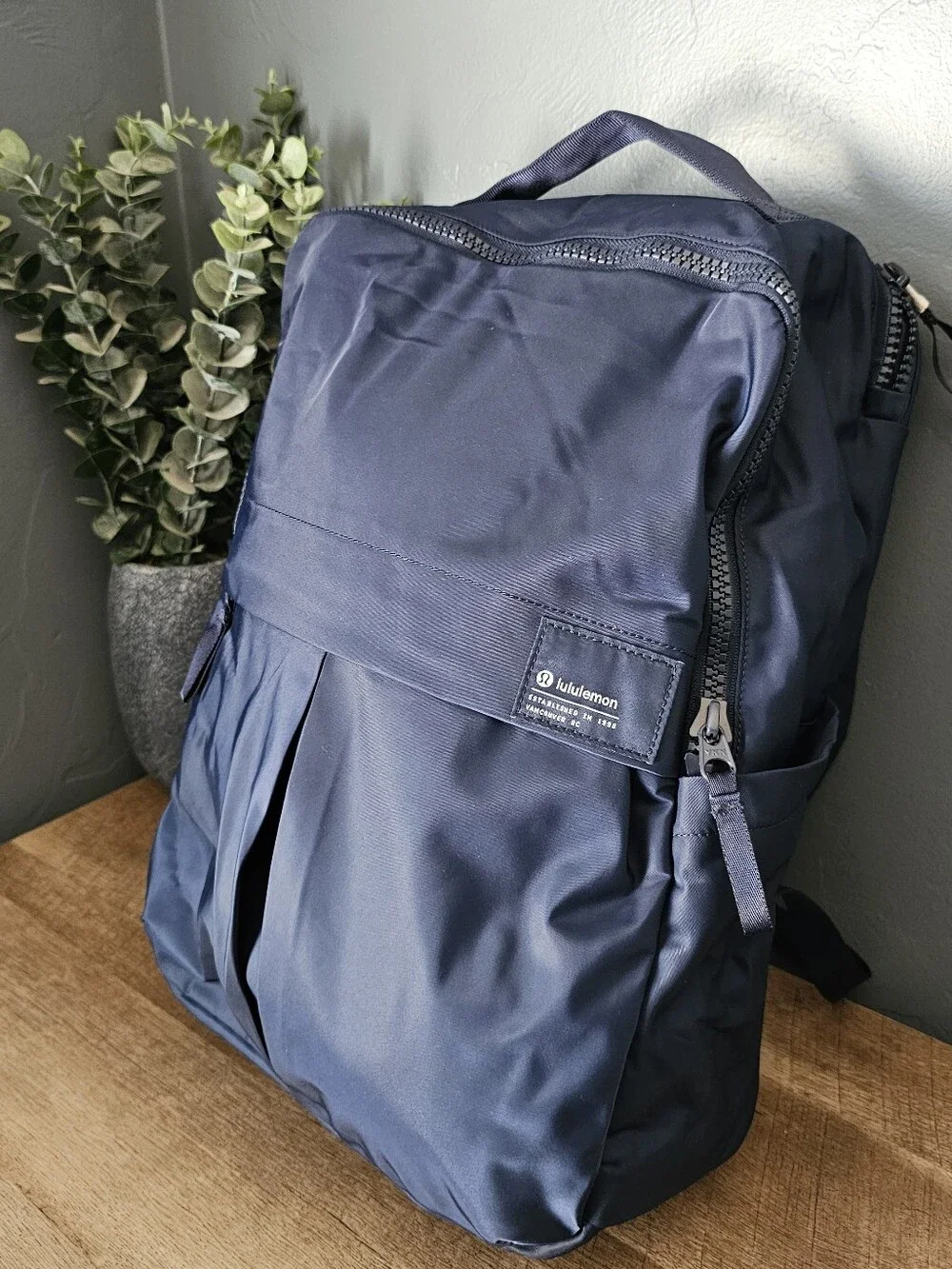 lululemon athletica blue excellent